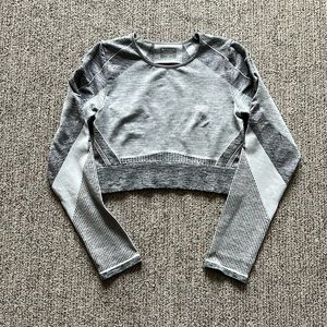 Athleta exercise shirt, size M, crop top, gray.